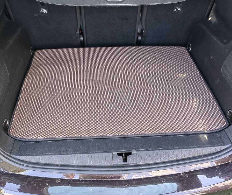 Коврик в багажник